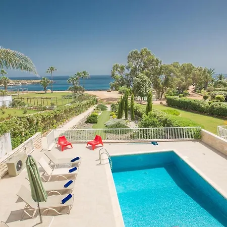 Case de vacanță Shaye Front Line *