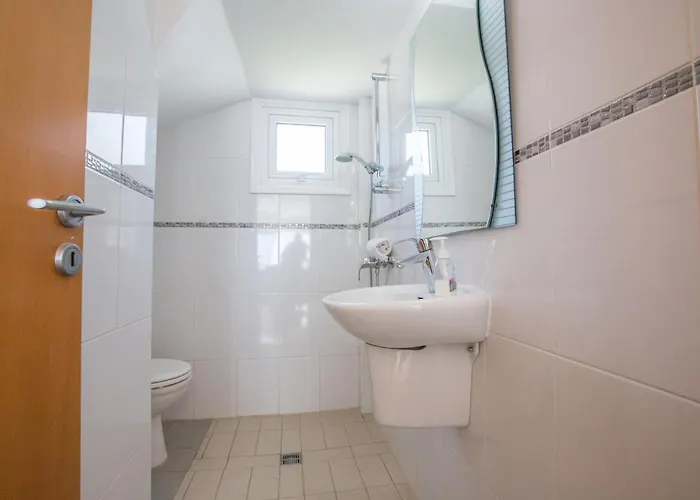 Hébergement de vacances Shaye Front Line