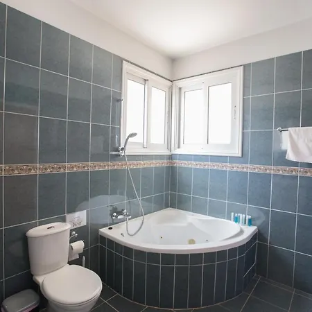 Shaye Front Line * Protarász